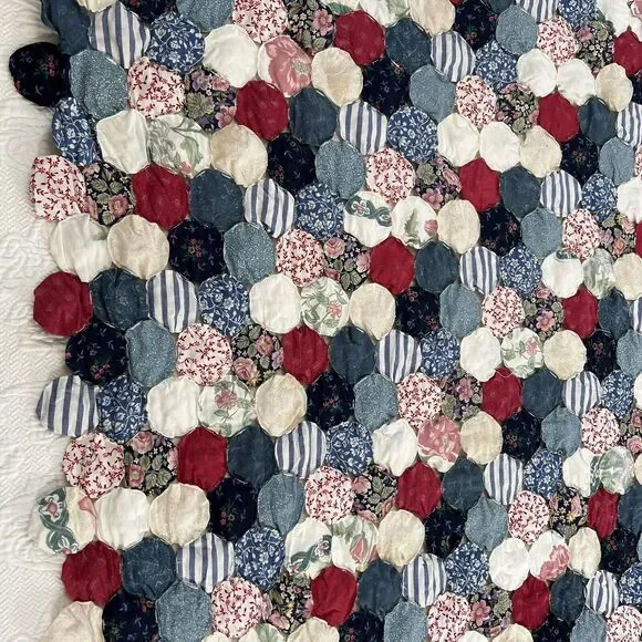 Vintage Handmade Amish Yo Yo Quilt Throw Table Decor Cottagecore 52x62